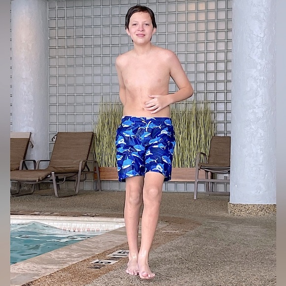 NEW Boys SWIM Shark trunks size L Blue Surf & Swim Shorts - Picture 2 of 11